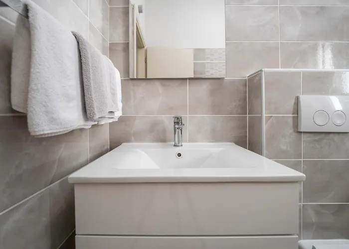 Astrid 1 By Briskva Apartament